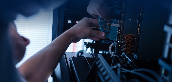 100m Transmission Range & 5-Year Battery Life Empower Predictive Maintenance